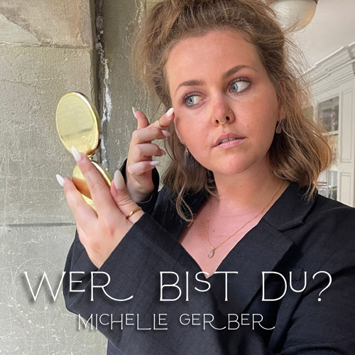 Podcast "Wer bist Du?" von Michelle Gerber, zu Gast Deniz Celebi